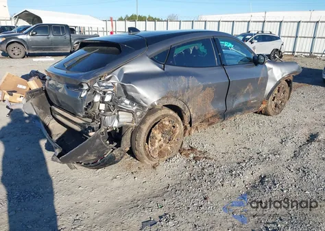 2023 Ford Mustang Mach-E Premium z USA, uszkodzony, nr VIN 3FMTK3R70PMA77494